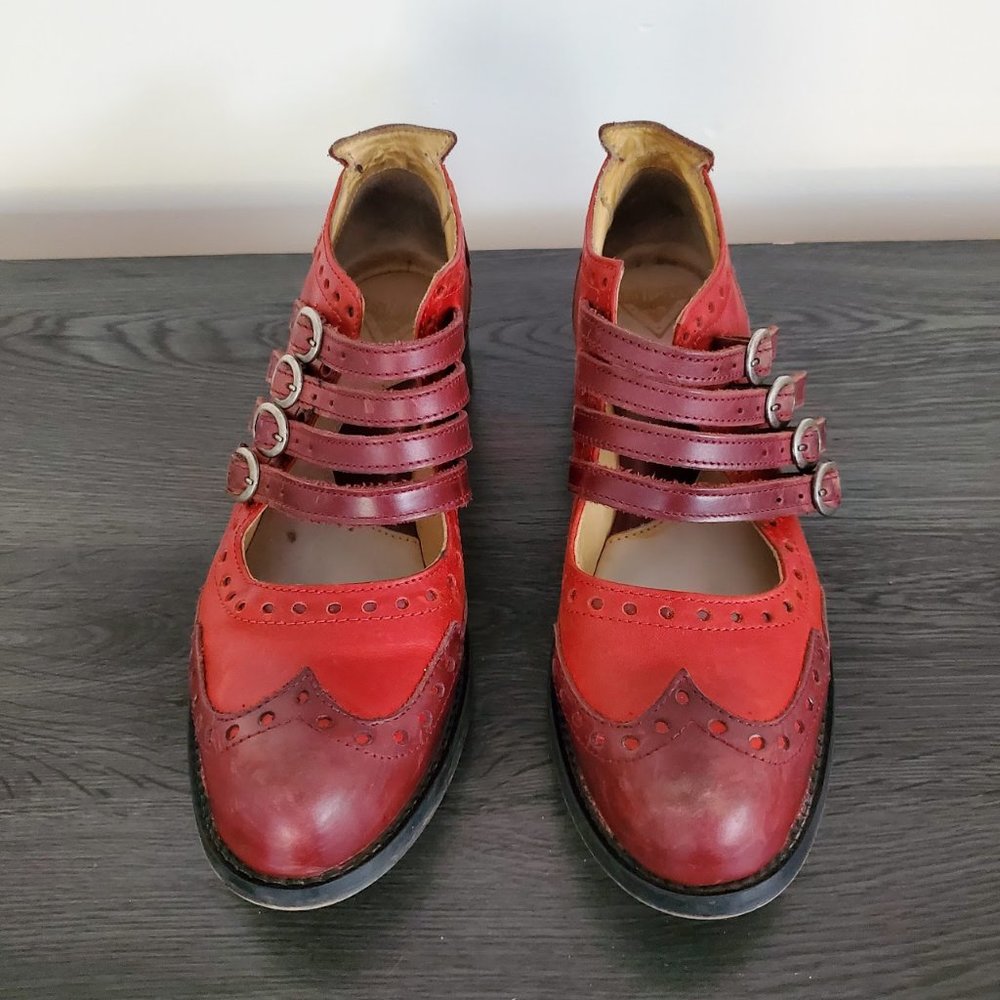 John Fluevog Adrians Alli 4-Buckle Mary Jane Brogue Wingtip Shows Size 9